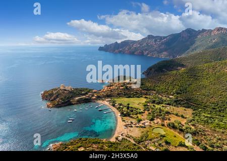 Landschaft mit der Bucht von Girolata, Korsika Stockfoto