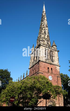 SHREWSBURY, SHROPSHIRE, Großbritannien - JULI 13 : Blick auf die St. Marys Church, Shrewsbury, Shropshire, England am 13. Juli 2021 Stockfoto