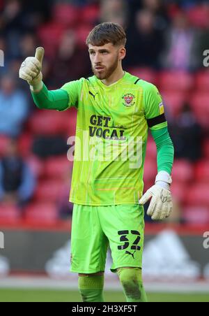 Sheffield, England, 30. Oktober 2021. Daniel Grimshaw von Blackpool beim Sky Bet Championship-Spiel in der Bramall Lane, Sheffield. Bildnachweis sollte lauten: Simon Bellis/ Sportimage Stockfoto