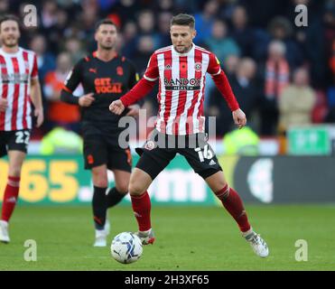 Sheffield, England, 30. Oktober 2021. Oliver Norwood von Sheffield Utd beim Sky Bet Championship-Spiel in der Bramall Lane, Sheffield. Bildnachweis sollte lauten: Simon Bellis/ Sportimage Stockfoto