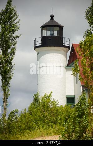 Point Betsie Lighthouse am Lake Michigan bei Frankfort an einem sonnigen Tag in den USA Stockfoto