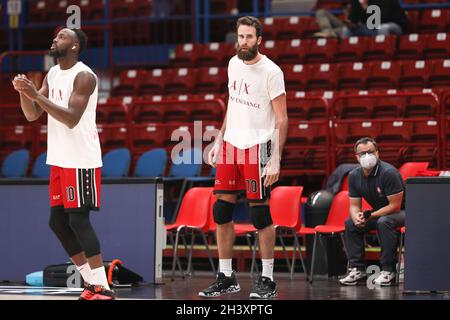 Mailand, Italien. Oktober 2021. Luigi Datome (Armani-Garde) während des Basketballspiels Armani Milan gegen Crvena Zvezda Begrade in der Runde 7 der EuroLeague 2021-2022, Mediolanum Forum. (Foto: Fabrizio Andrea Bertani/Pacific Press) Quelle: Pacific Press Media Production Corp./Alamy Live News Stockfoto