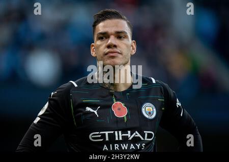 MANCHESTER, ENGLAND - 30. OKTOBER: Ederson von MCFC während des Premier League-Spiels zwischen Manchester City und Crystal Palace im Etihad Stadium auf Octo Stockfoto