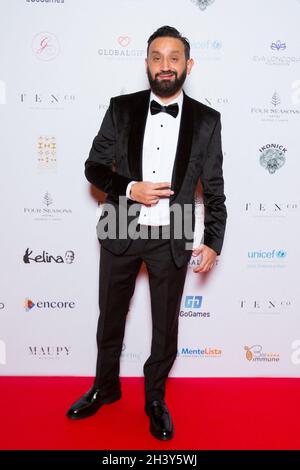 Cyril Hanouna nimmt an der Fotocall während der Global Gift Gala 2021 im Four Seasons Hotel George V am 30. Oktober 2021 in Paris, Frankreich, Teil. Foto von Nasser Berzane/ABACAPRESS.COM Stockfoto