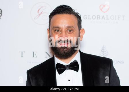 Cyril Hanouna nimmt an der Fotocall während der Global Gift Gala 2021 im Four Seasons Hotel George V am 30. Oktober 2021 in Paris, Frankreich, Teil. Foto von Nasser Berzane/ABACAPRESS.COM Stockfoto