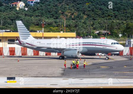 Qatar Amiri Flug Airbus ACJ320 Flugzeuge Skiathos Flughafen in Griechenland Stockfoto