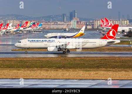 Turkish Airlines Airbus A321 Aircraft Istanbul AtatÃ¼rk Airport Stockfoto