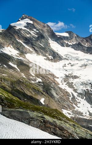 Die Dreiherrenspitze (3499 m) an der Grenze zwischen Italien und Österreich Stockfoto