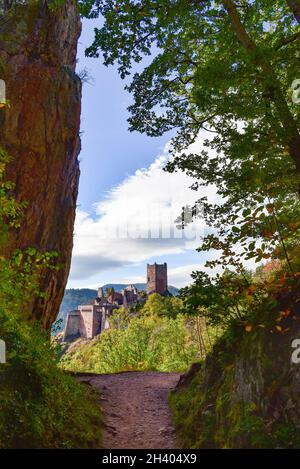 Ruine des Château de Saint-Ulrich (Ulrichsburg) in den Vogesen bei Ribeauvillé im Elsass, Departement Haut-Rhin, Region Grand Est, Frankreich, Europa Stockfoto