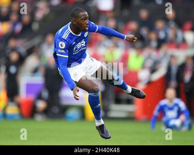 Boubakary Soumare von Leicester City während des Spiels im Brentford Community Stadium. Picture : Mark Pain / Alamy Stockfoto