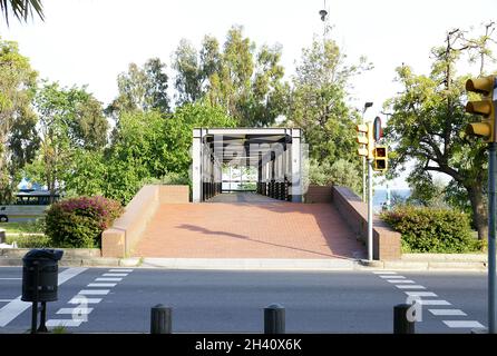 Holzkonstruktion der Brücken über die Ronda del Litoral in Barcelona, Katalonien, Spanien, Europa Stockfoto