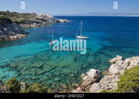 Die Bucht von Cala Spinosa auf Sardinien Stockfoto