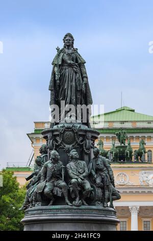 Denkmal der Katharina II. In der Nähe des Alexandrinsky-Theaters - Sankt-Petersburg Russland Stockfoto