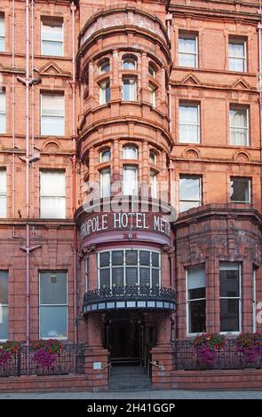 Vordereingang des historischen Metropolhotels in der King Street im Stadtzentrum von leeds Stockfoto