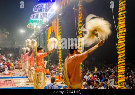 varanasi ganga aarti uttar pradesh indien Stockfoto