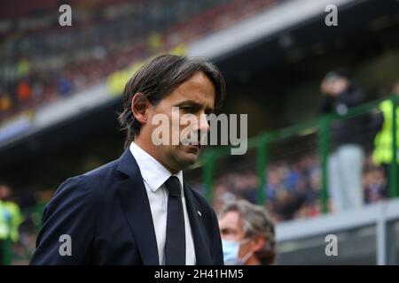 Mailand, Italien. Oktober 2021. San Siro Stadion, Mailand, Italien, 31. Oktober 2021, Simone Inzaghi (FC Internazionale) während des Spiels Inter - FC Internazionale gegen Udinese Calcio - italienische Fußballserie A Credit: Live Media Publishing Group/Alamy Live News Stockfoto