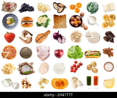 Reihen von Garnelen, Fleisch und Salat, gebratener Fisch, Burger und Muscheln, isoliert auf weißem Hintergrund, Draufsicht Stockfoto