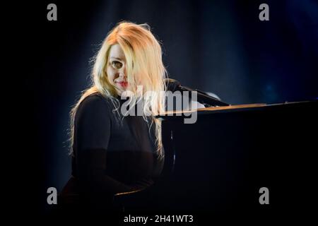 29. Oktober 2021, Toronto, Ontario, Kanada: Die französische kanadische Sängerin Beatrice Martin aka Coeur de Pirate spielte eine ausverkaufte Show in der Danforth Music Hall in Toronto. Im Bild: Beatrice Martin (Bild: © Angel Marchini/ZUMA Press Wire) Stockfoto