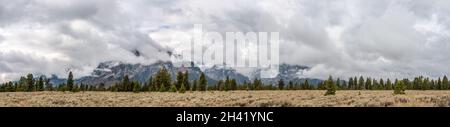 Panoramablick auf die Bergkette Grand Teton in Wyoming, USA Stockfoto