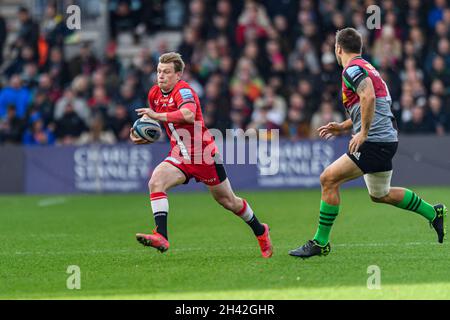 LONDON, GROSSBRITANNIEN. 31. Oktober 2021Nick Tompkins von Saracens in Aktion während der Gallagher Premiership Rugby Runde 7 Match zwischen Harlequins gegen Saracens im Twickenham Stoop Stadium am Sonntag, 31. Oktober 2021. LONDON, ENGLAND. Kredit: Taka G Wu/Alamy Live Nachrichten Stockfoto