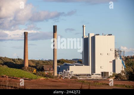 Glenrothes Biomassekraftwerk, das mit Altholz betrieben wird Stockfoto