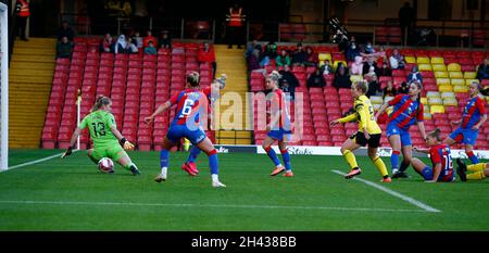 Watford, Großbritannien. Oktober 2021. DAGENHAM, ENGLAND - 31. OKTOBER: Während des Barclays FA Women's Championship-Spiels zwischen Watford und Crystal Palace im Vicarage Road Stadium in Watford am 31. Oktober 2021 Credit: Action Foto Sport/Alamy Live News Stockfoto