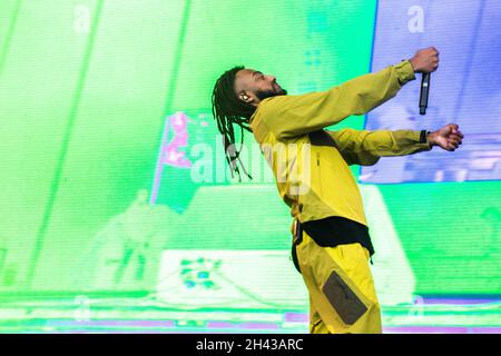 San Francisco, Usa. Oktober 2021. SAN FRANCISCO, KALIFORNIEN - 30. OKTOBER: Amine tritt während des 2021 Outside Lands Music and Arts Festivals im Golden Gate Park am 30. Oktober 2021 in San Francisco, Kalifornien, auf. Foto von Chris Tuite/ImageSPACE Credit: Imagespace/Alamy Live News Stockfoto