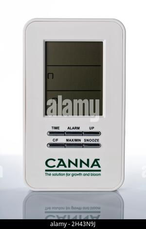 Ein Thermohygrometer von Canna, isoliert auf Weiß Stockfoto