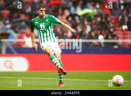 Edgar Gonzalez von Real Betis während des Fußballspiels der spanischen Meisterschaft La Liga zwischen Atletico de Madrid und Real Betis Balompie am 31. Oktober 2021 im Wanda Metropolitano Stadion in Madrid, Spanien - Foto: Oscar Barroso/DPPI/LiveMedia Stockfoto