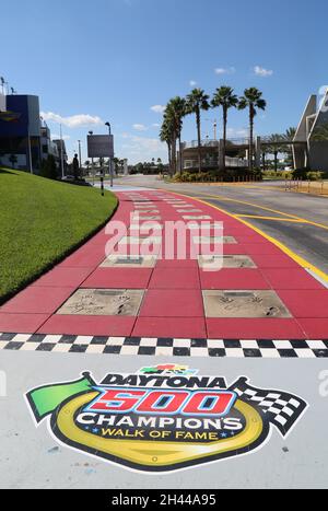 Der 500 Champions Walk of Fame auf dem Dayona International Speedway in Dayona Beach, Florida Stockfoto