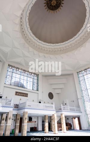 Innenraum der Ahmet Jassawi Moschee in Turkistan, Kasachstan, Zentralasien Stockfoto