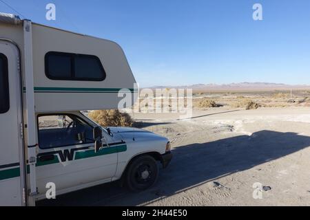 Rund um Alkali Flat Hot Spring im Zentrum von Nevada Stockfoto