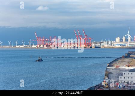 Liverpool2 Container Terminal, River Mersey, Liverpool, Merseyside, England, Vereinigtes Königreich Stockfoto