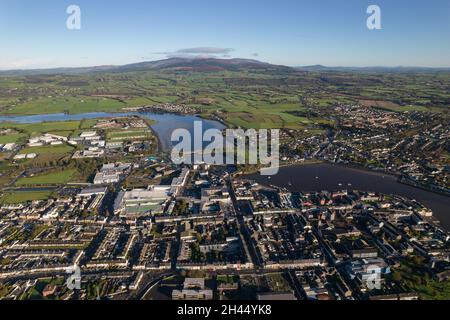 Drohnenbild der Stadt Dungarvan, County Waterford Stockfoto