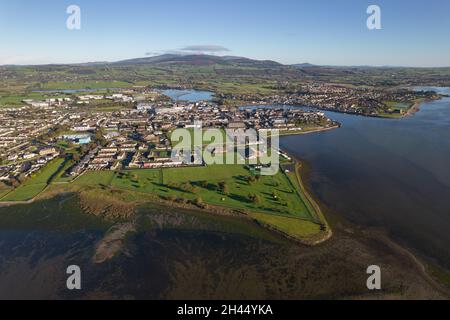 Drohnenbild der Stadt Dungarvan, County Waterford Stockfoto