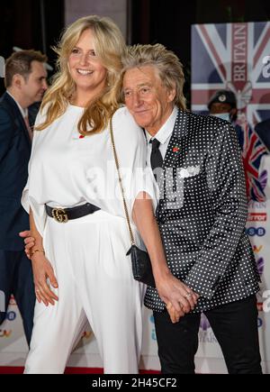LONDON - ENGLAND 30 Okt: Rod Stewart   Penny Lancaster nimmt an den Pride of Britain Awards in Zusammenarbeit mit TSB im Grosvenor House Hotel, Park S, Teil Stockfoto