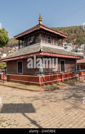 Der Rana Ujeshwori Bhagwati Tempel befindet sich innerhalb des Tansen Durbar Platzes in Palpa, Nepal und wurde von Ujir Singh Thapa erbaut Stockfoto