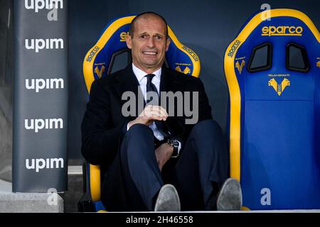 Marcantonio Bentegodi Stadium, Verona, Italien, 30. Oktober 2021, Massimiliano Allegri (Cheftrainer Juventus) Porträt auf der Bank während Hellas Veron Stockfoto