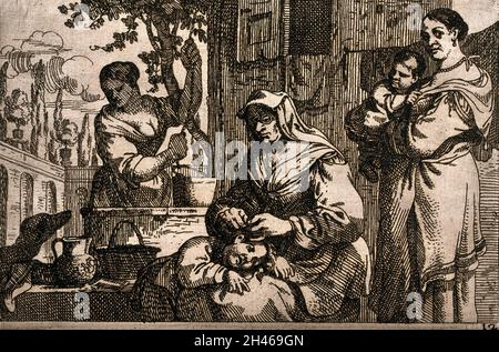 Eine Frau untersucht ein Kind und eine andere Frau wartet mit ihrem Kind. Ätzen. Stockfoto