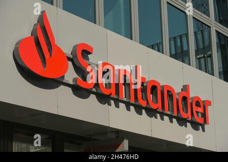 Santander Bank Filiale, Nürnberger Straße, Charlottenburg, Berlin, Deutschland Stockfoto