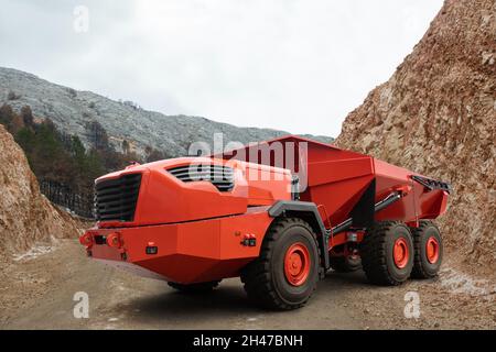 Autonom selbst fahrenden Bergbau-LKW Stockfoto