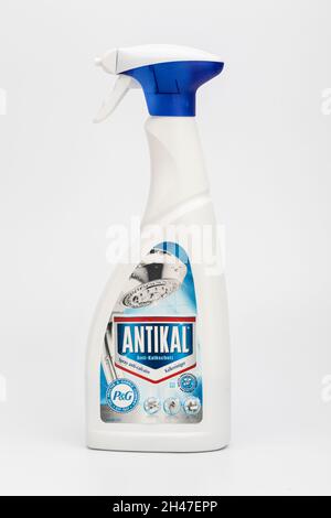 Eine 500 ml Plastikflasche mit Procter und Gamble Antikal Stockfoto