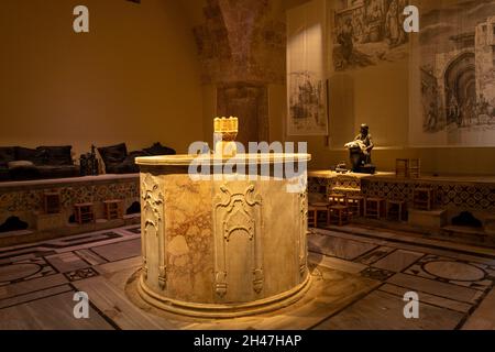 Das Innere des wiederhergestellten türkischen Hamam al Pascha [al-Basha] Bades aus dem 18. Jahrhundert in Acre, Israel Stockfoto