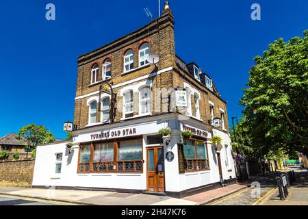 Außenansicht des Turners Old Star Pub in Wapping, London, Großbritannien Stockfoto