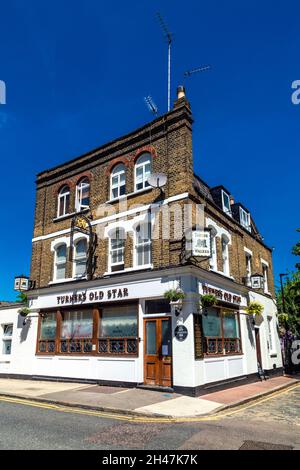 Außenansicht des Turners Old Star Pub in Wapping, London, Großbritannien Stockfoto