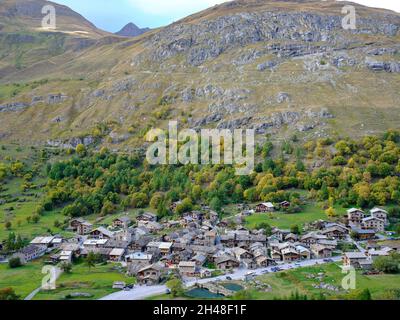 Bonneval-sur-Arc; letztes und höchstes Dorf (1800 Meter ü.d.M.) im Maurienne-Tal. Savoie, Auvergne-Rhône-Alpes, Frankreich. Stockfoto