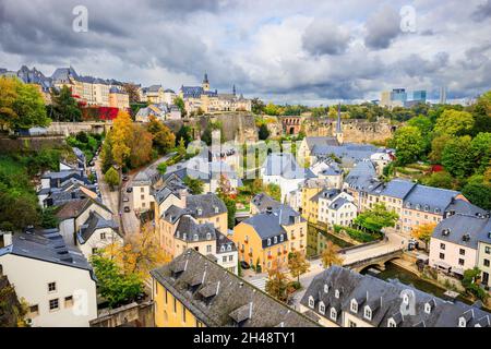 Die Stadt Luxemburg, die Hauptstadt des Großherzogtums Luxemburg. Die Altstadt und das Viertel Grund. Stockfoto
