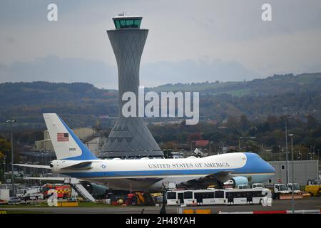 Edinburgh Schottland, Großbritannien November 01 2021. Air Force One, das Flugzeug des Präsidenten der Vereinigten Staaten von Amerika am Flughafen Edinburgh. Credit sst/alamy live News Stockfoto