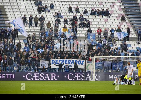 Reggio Emilia (RE), Italia, 31 Ottobre 2021, Mapei Stadium - Citta del Tricolore, 11Â giornata Campionato Serie A Tim 2021/2022, incontro tra le squadre del US Sassuolo Calcio e dell'Empoli FC, nellas foto: i tifosi dell'Empoli giunti al Mapei Stadium Stockfoto