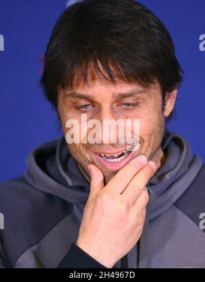 Antonio Conte, Manager von Chelsea während einer Pressekonferenz in der Stamford Bridge am 17. März 2017 in Cobham, England. Stockfoto